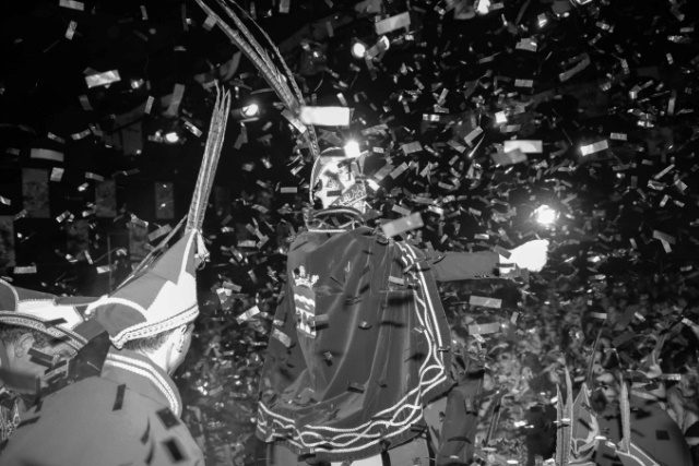 Confetti tijdens de prinsenzitting